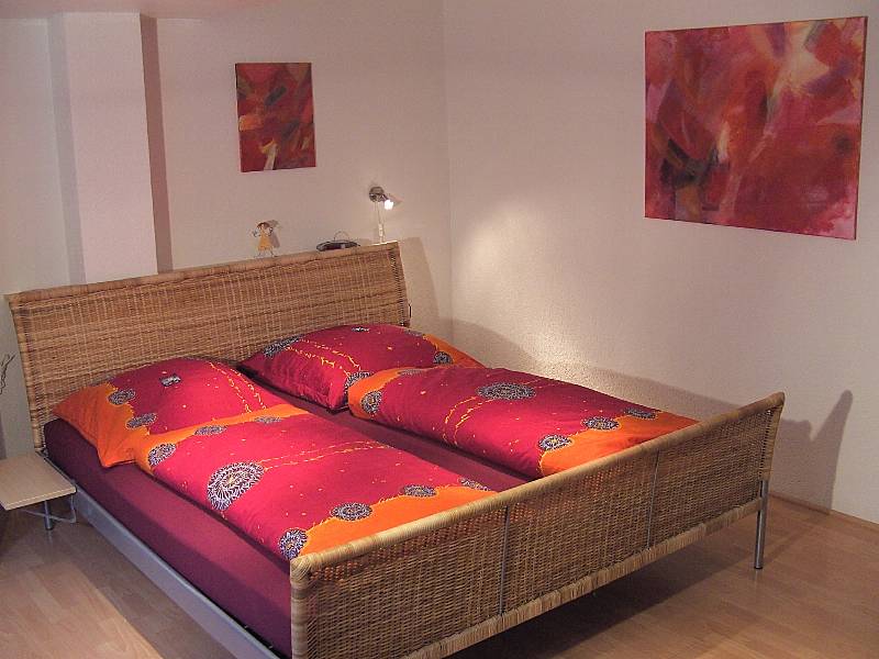 Zimmer mit Bett